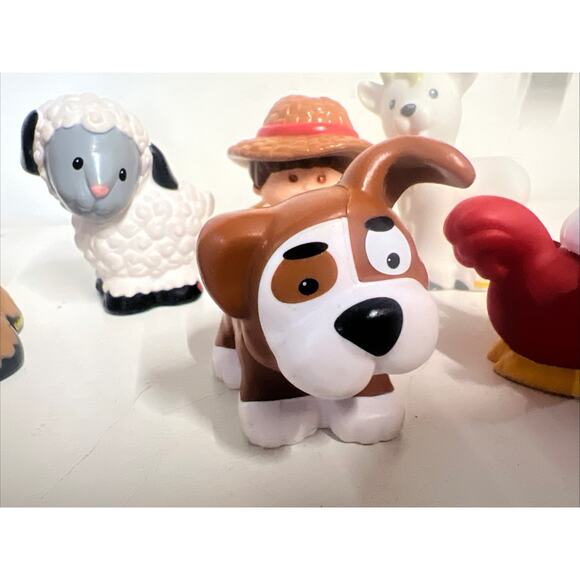 Lot of 7 Little People Figures Various Characters & Farm Animals - Picture 4 of 5